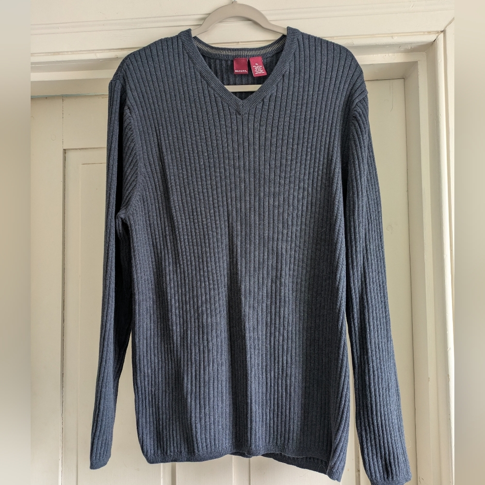 Men's Navy V-Neck Sweater- XL